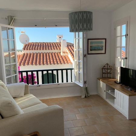 Apartamento En Frente De La Playa Son Parc Bagian luar foto
